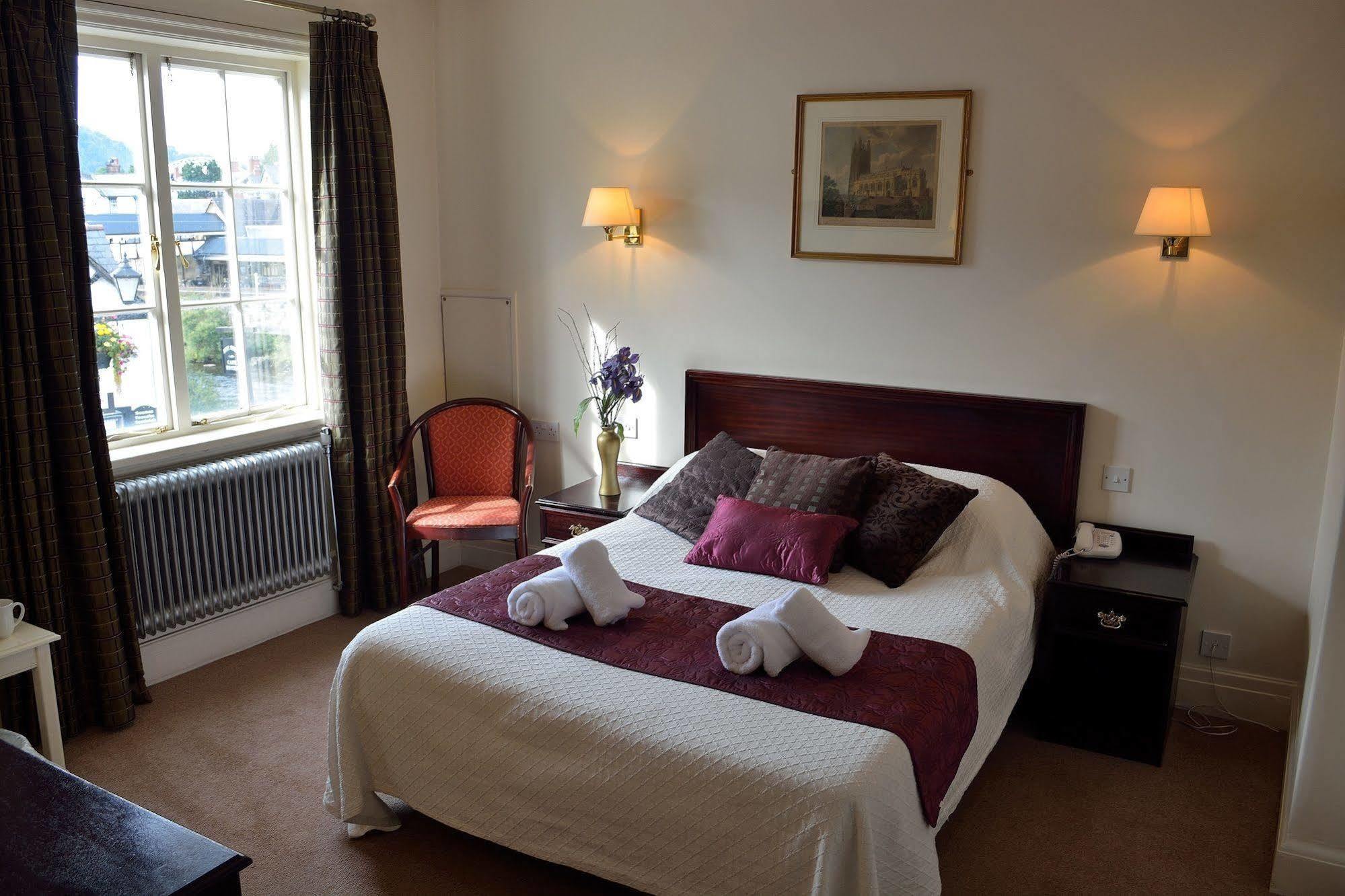 The Royal Hotel Llangollen Εξωτερικό φωτογραφία