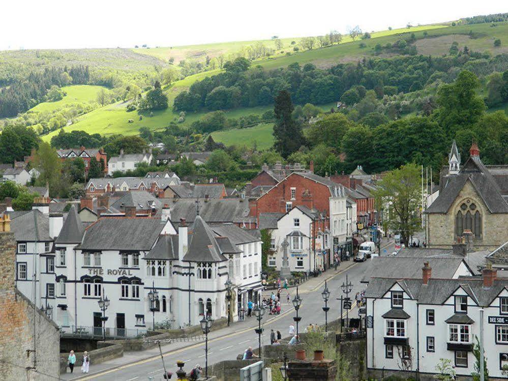 The Royal Hotel Llangollen Εξωτερικό φωτογραφία