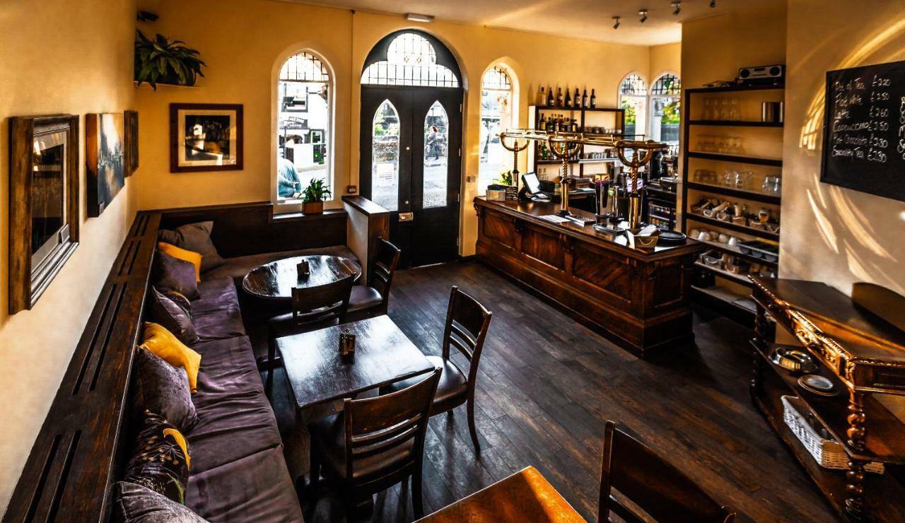 The Royal Hotel Llangollen Εξωτερικό φωτογραφία