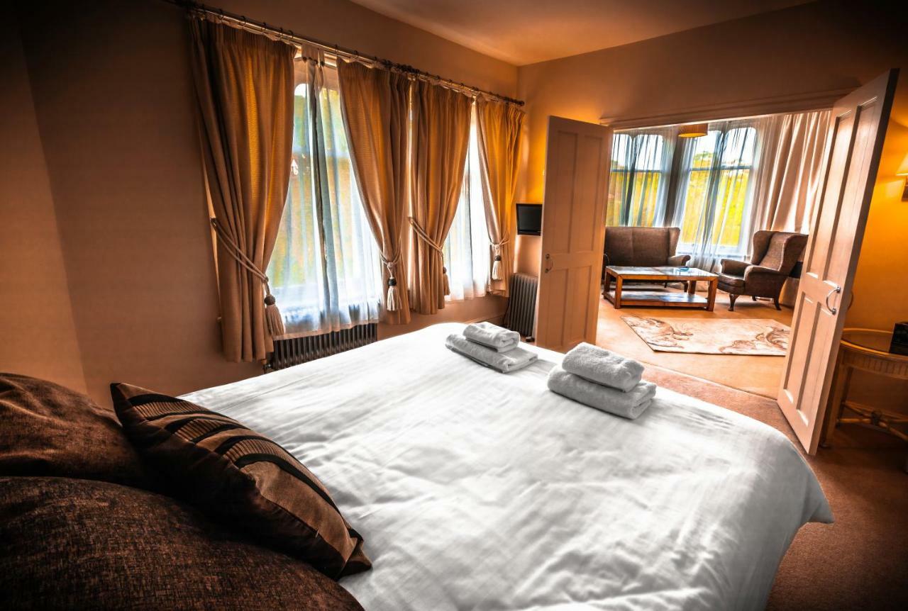 The Royal Hotel Llangollen Εξωτερικό φωτογραφία